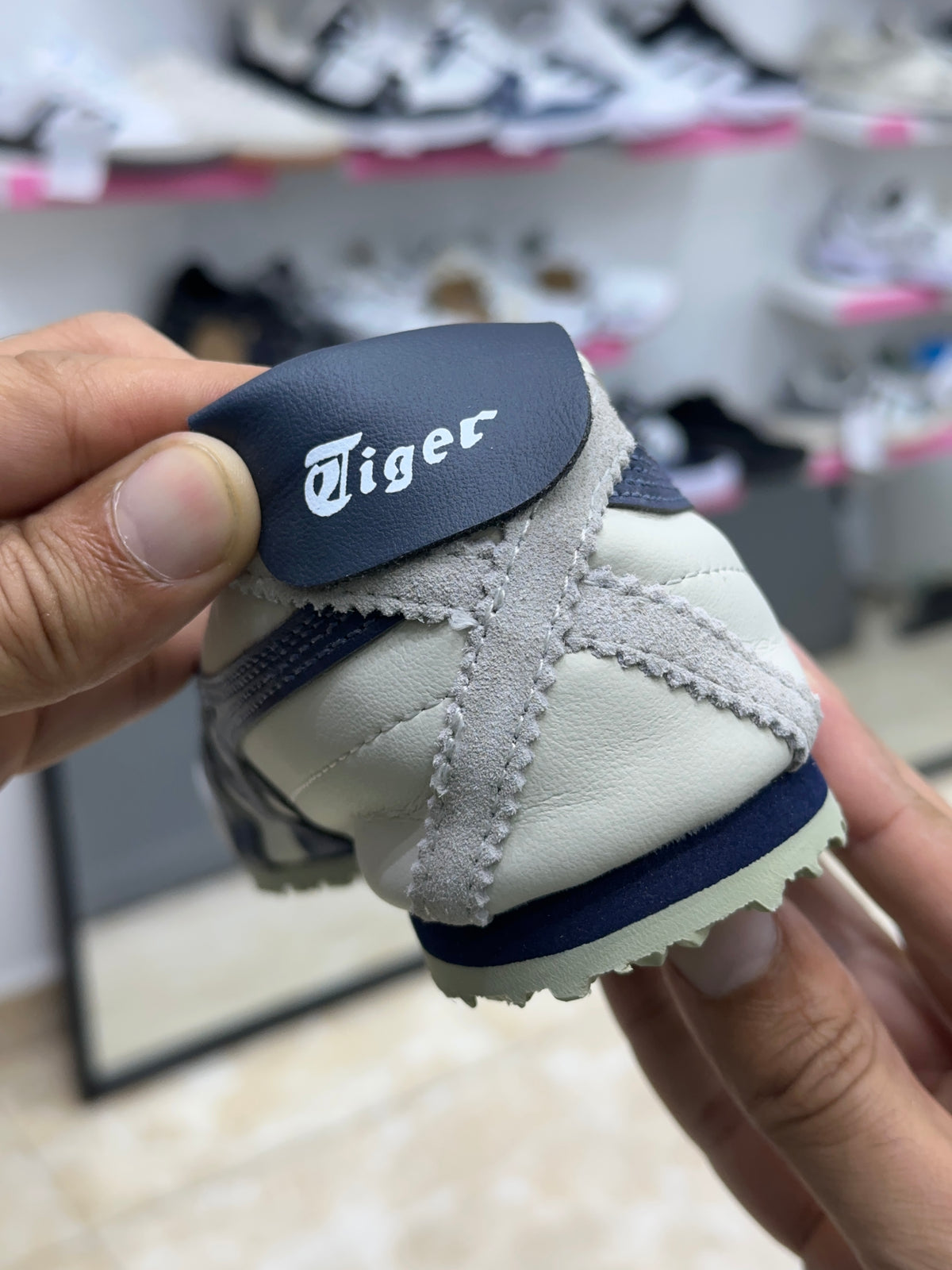 Onitsuka Tiger Mexico 66 Off-White NAVY
