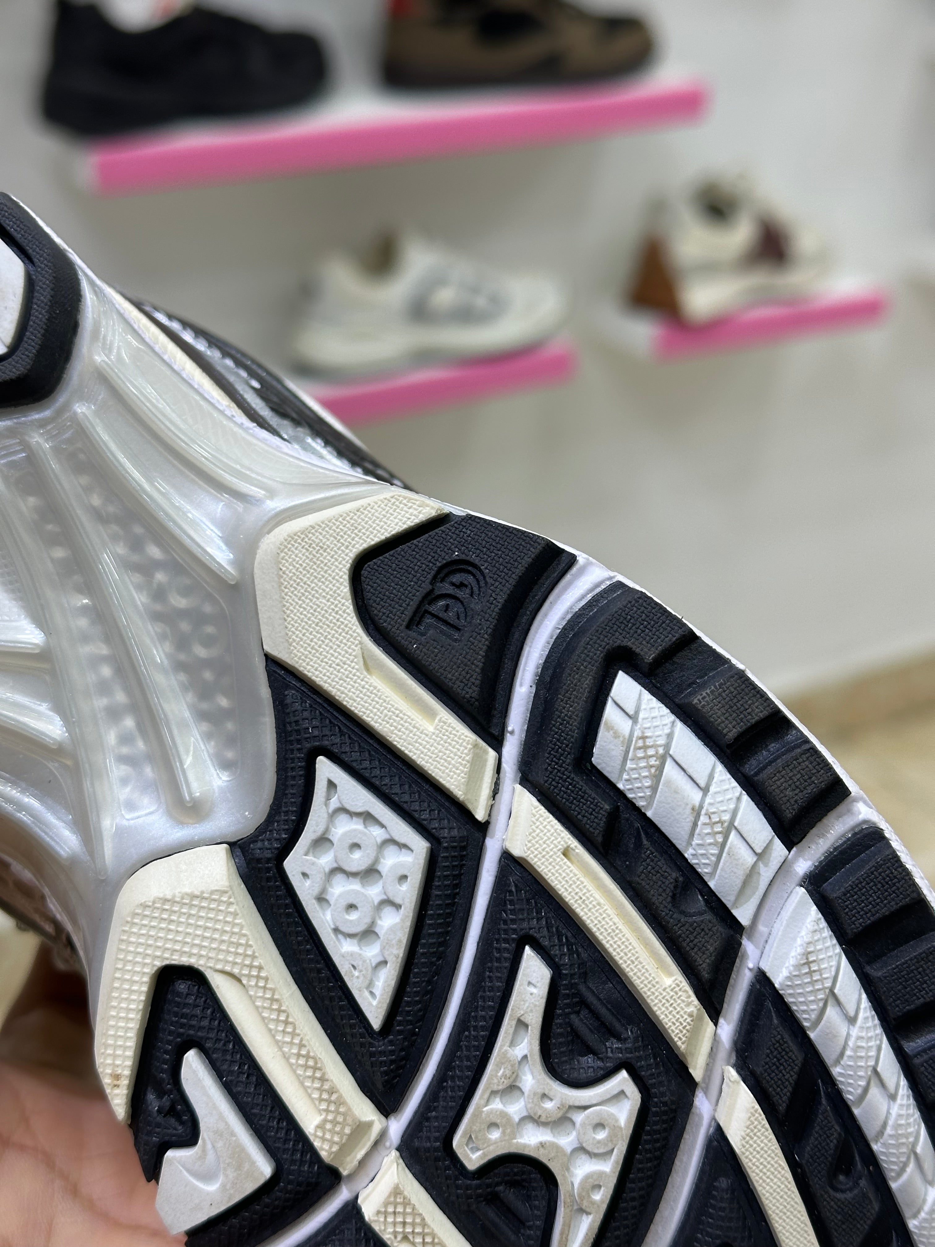 Asics Gel-Kayano "Off WHITE"