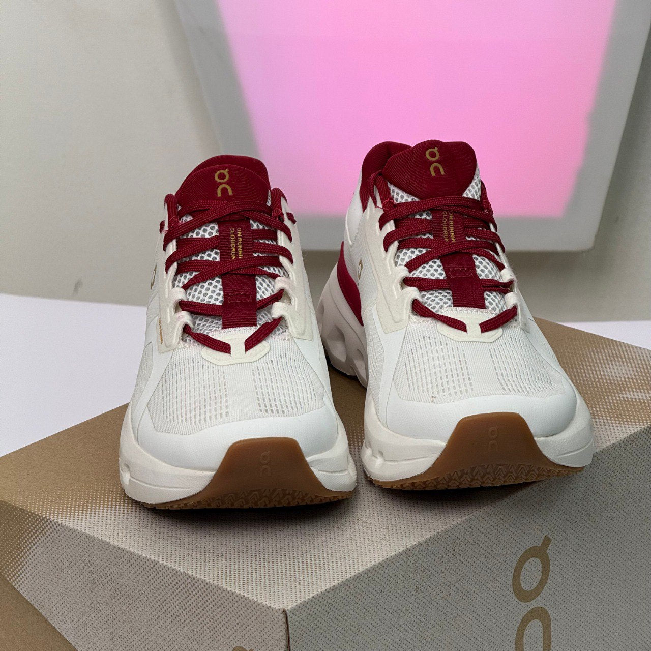 On Cloud Cloudrunner 2  "White Red"
