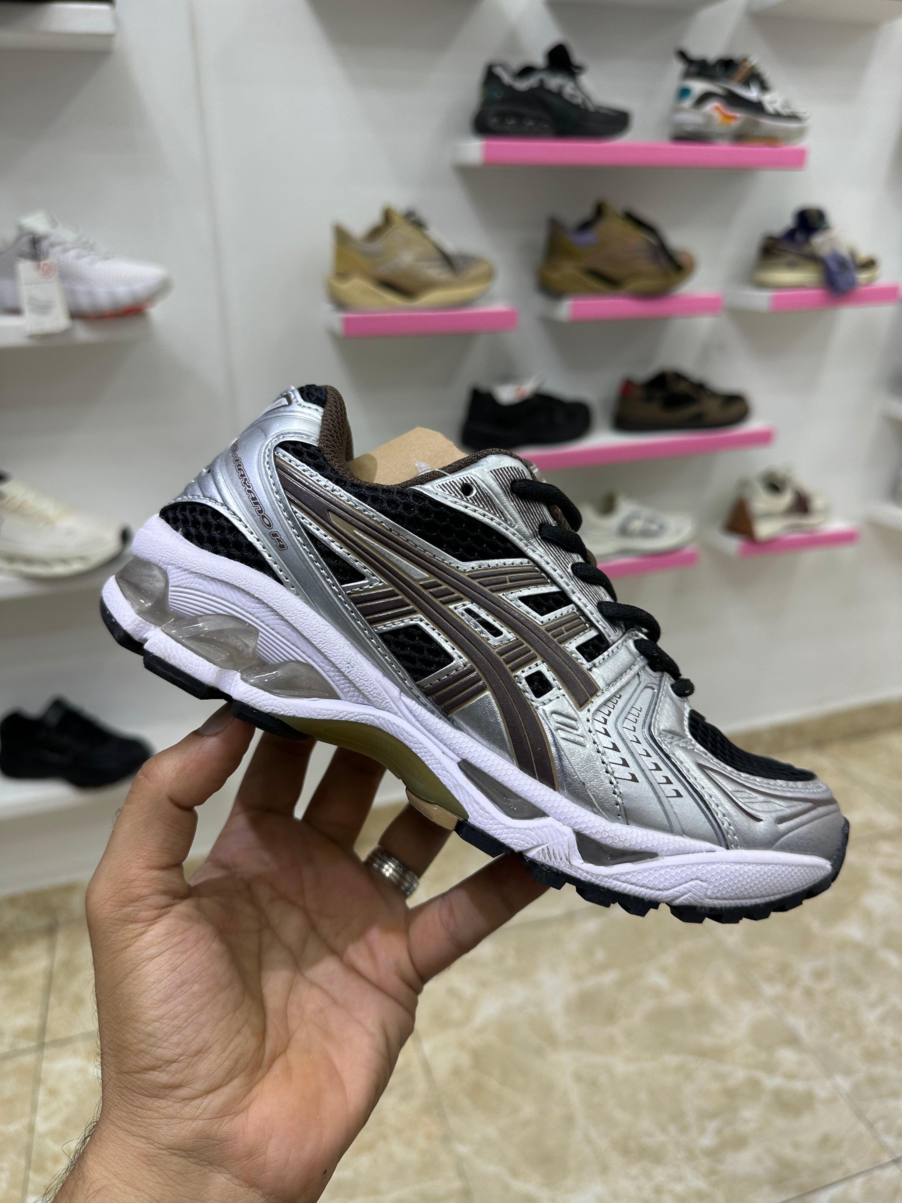 Asics Gel-Kayano "Black Brown"