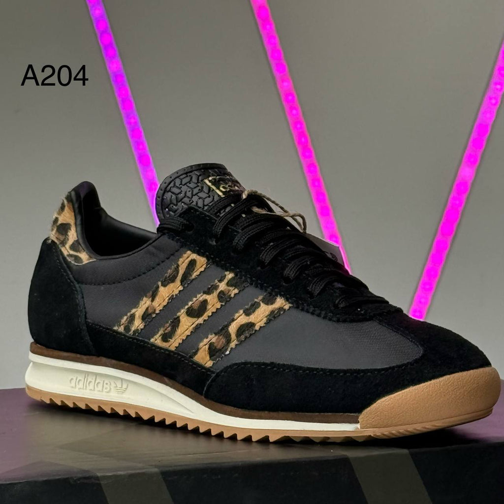 Adidas SL.72 "Black Tiger"