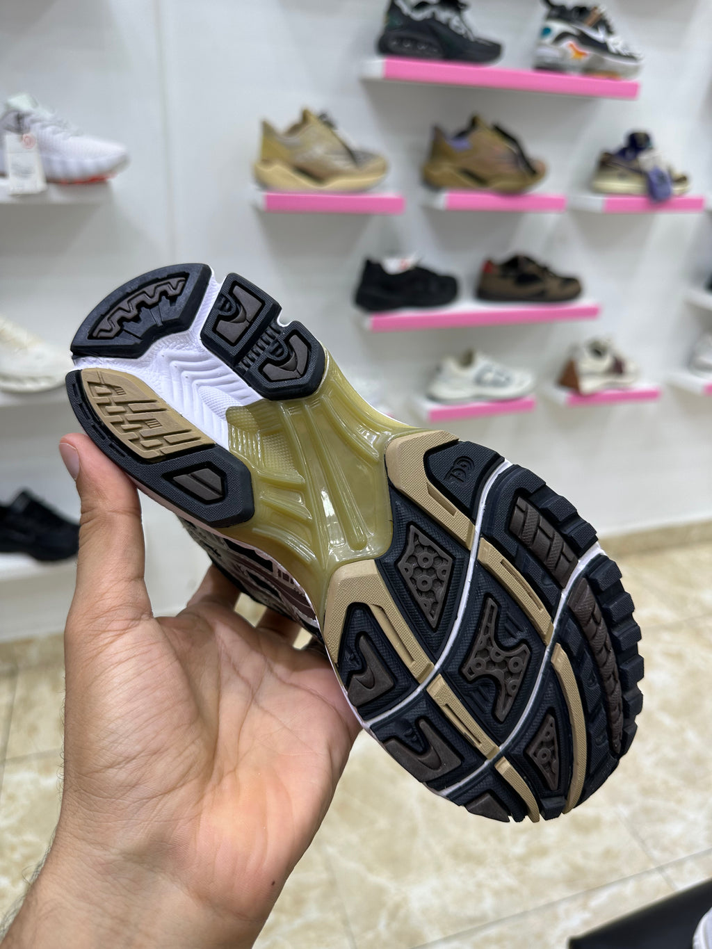 Asics Gel-Kayano "Black Brown"