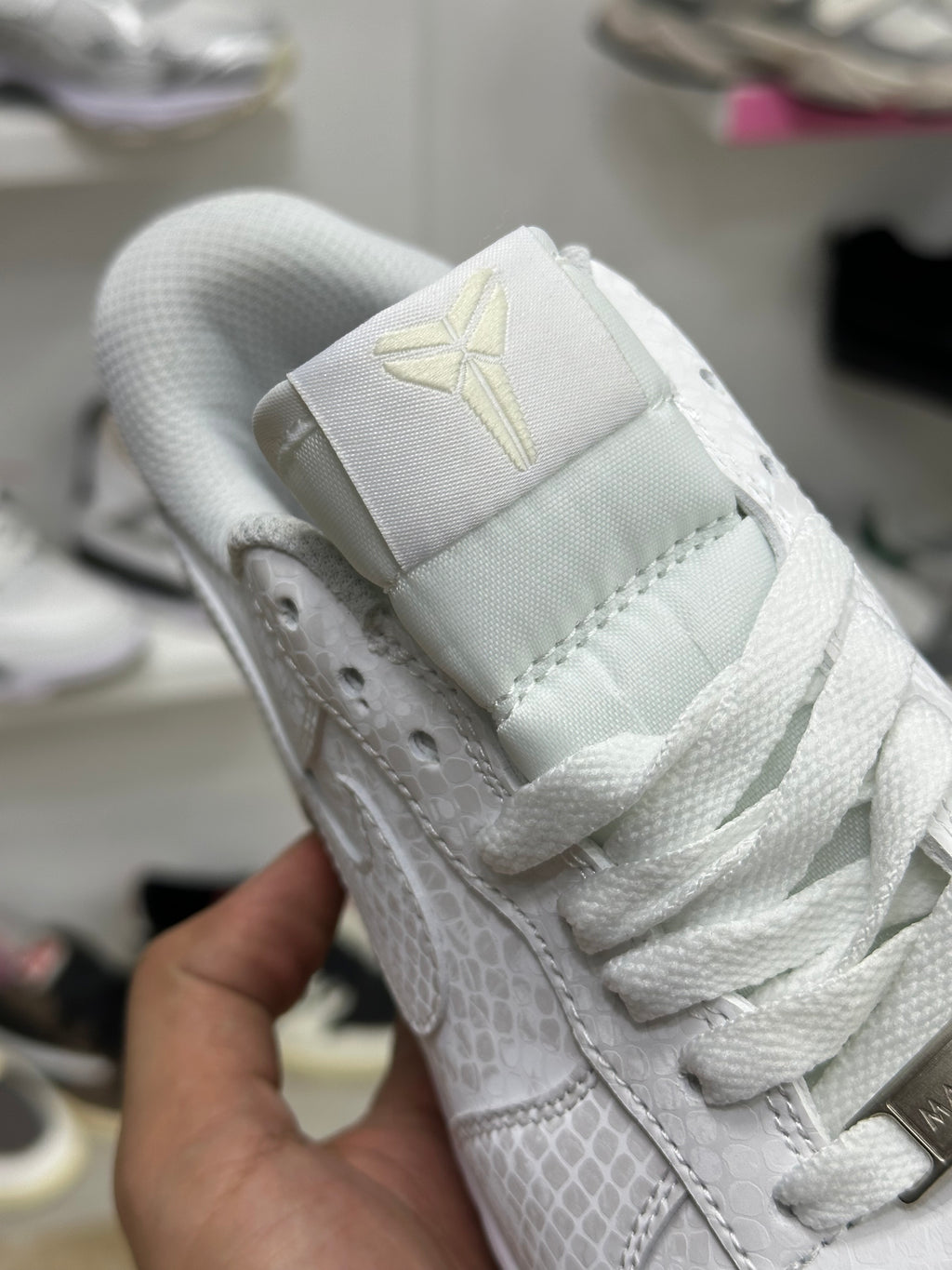 Nike Air Force 1 LOW Triple WHITE Kobe Bryant