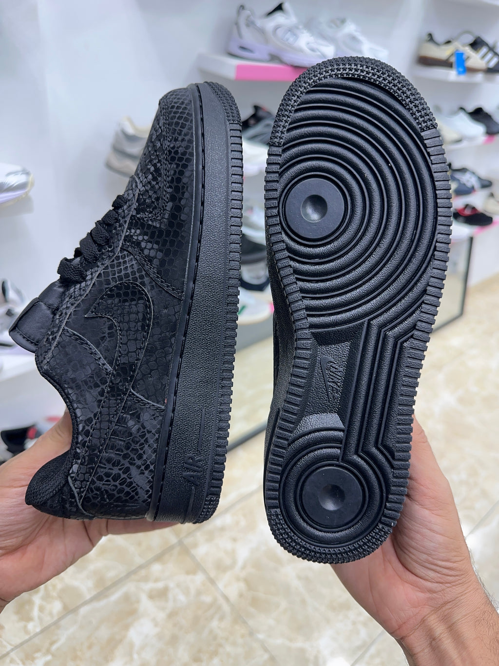 Nike Air Force 1 LOW Triple Black Kobe Bryant
