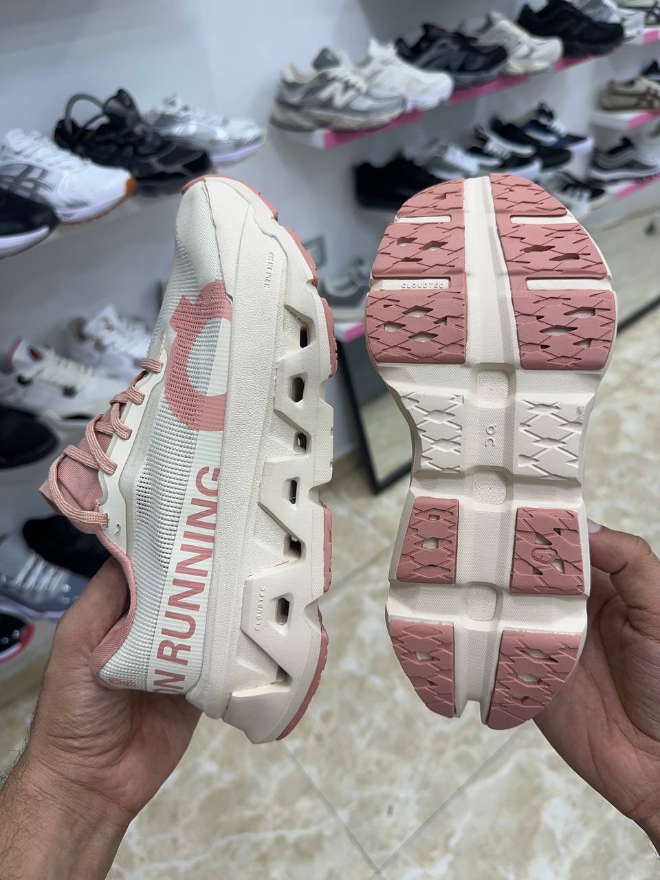 On Running On Cloudmonster 3 Hyper Ivory / Peony pink