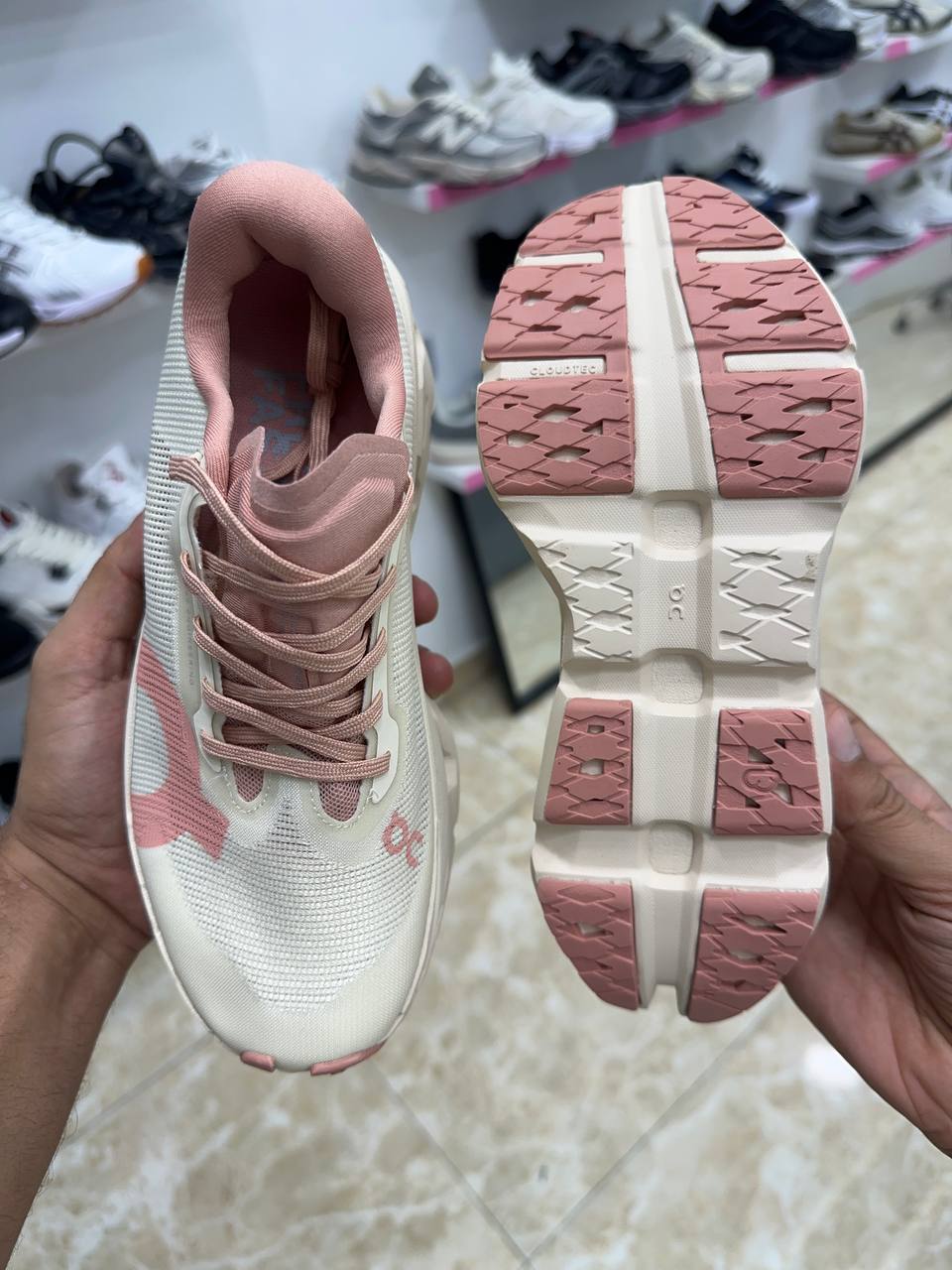 On Running On Cloudmonster 3 Hyper Ivory / Peony pink