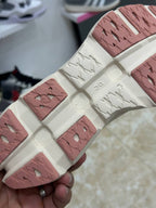 On Running On Cloudmonster 3 Hyper Ivory / Peony pink