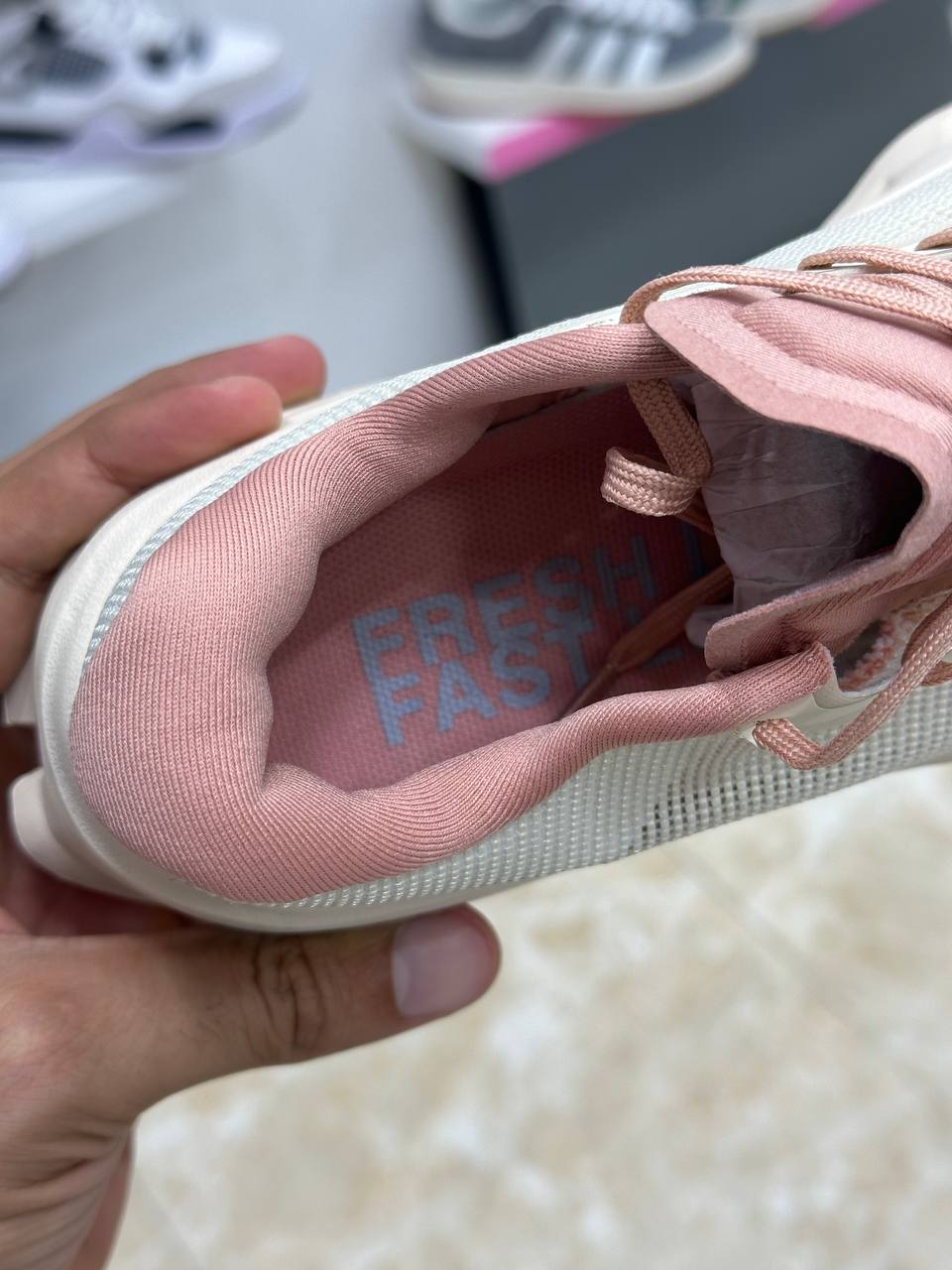 On Running On Cloudmonster 3 Hyper Ivory / Peony pink