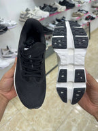 On Running On Cloudmonster 3 Hyper black ivory gray WHITE