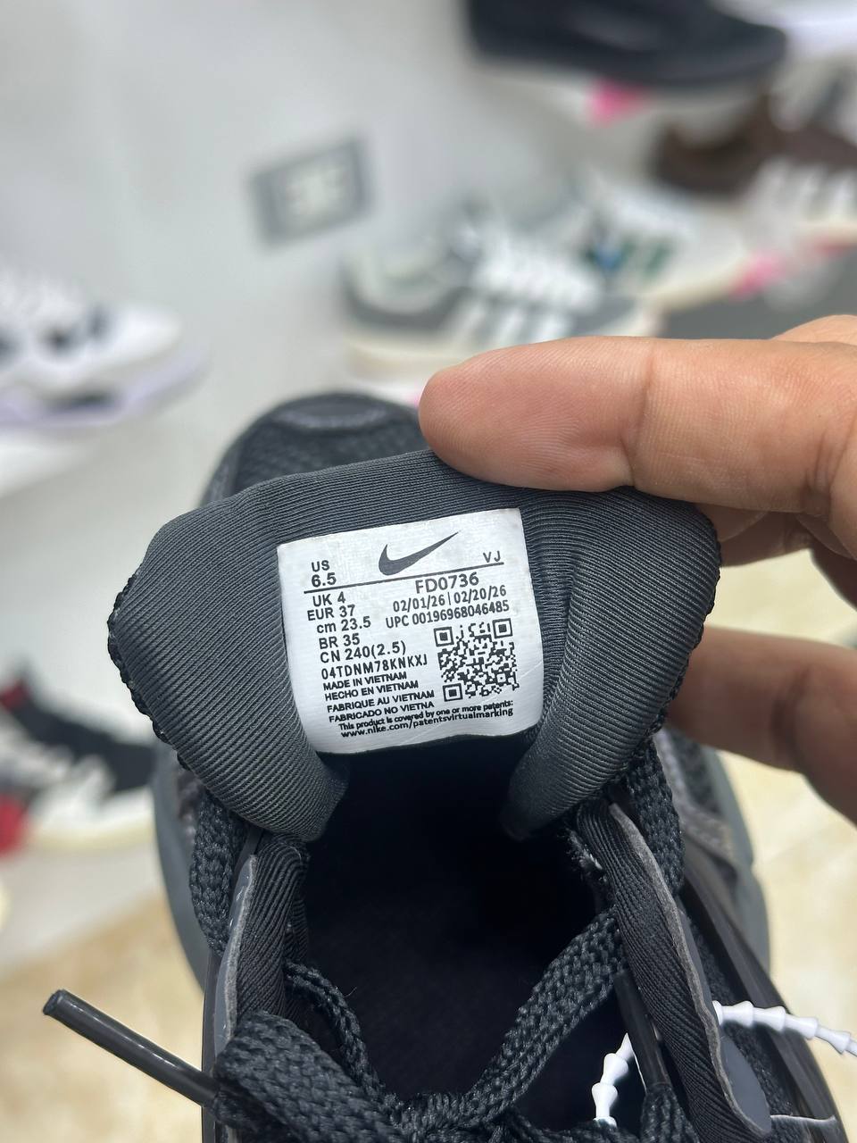 Nike V2K Run Black Dark Smoke Grey