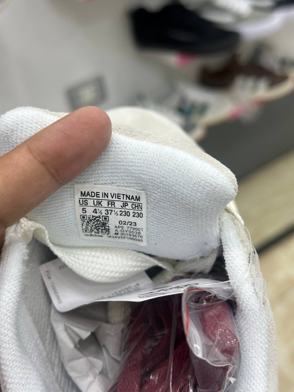 Adidas CAMPUS 00S Crystal White Preloved Ruby