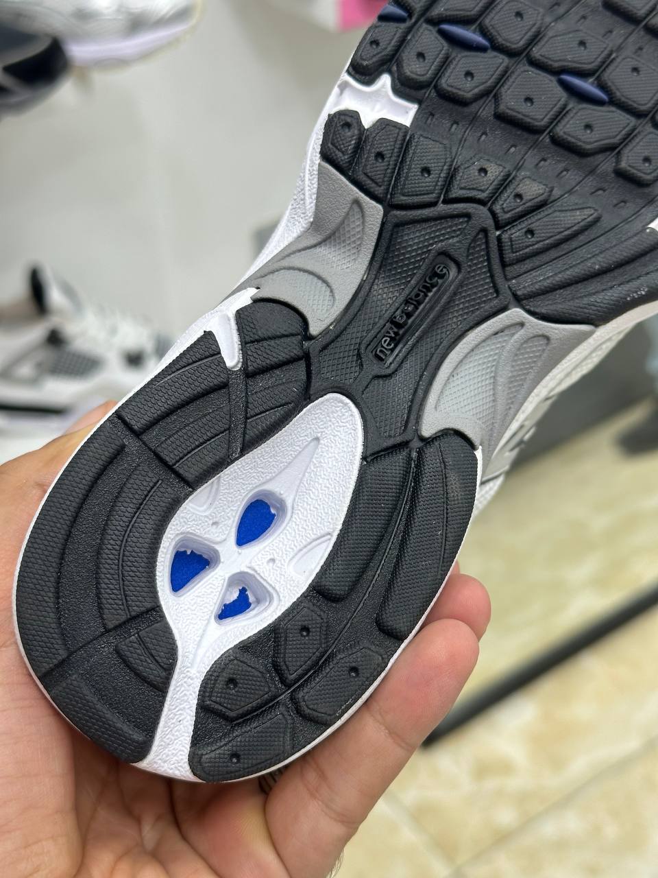 New Balance 530 "White Blue"nb7