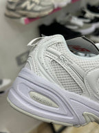 New Balance 530 "White"NB11