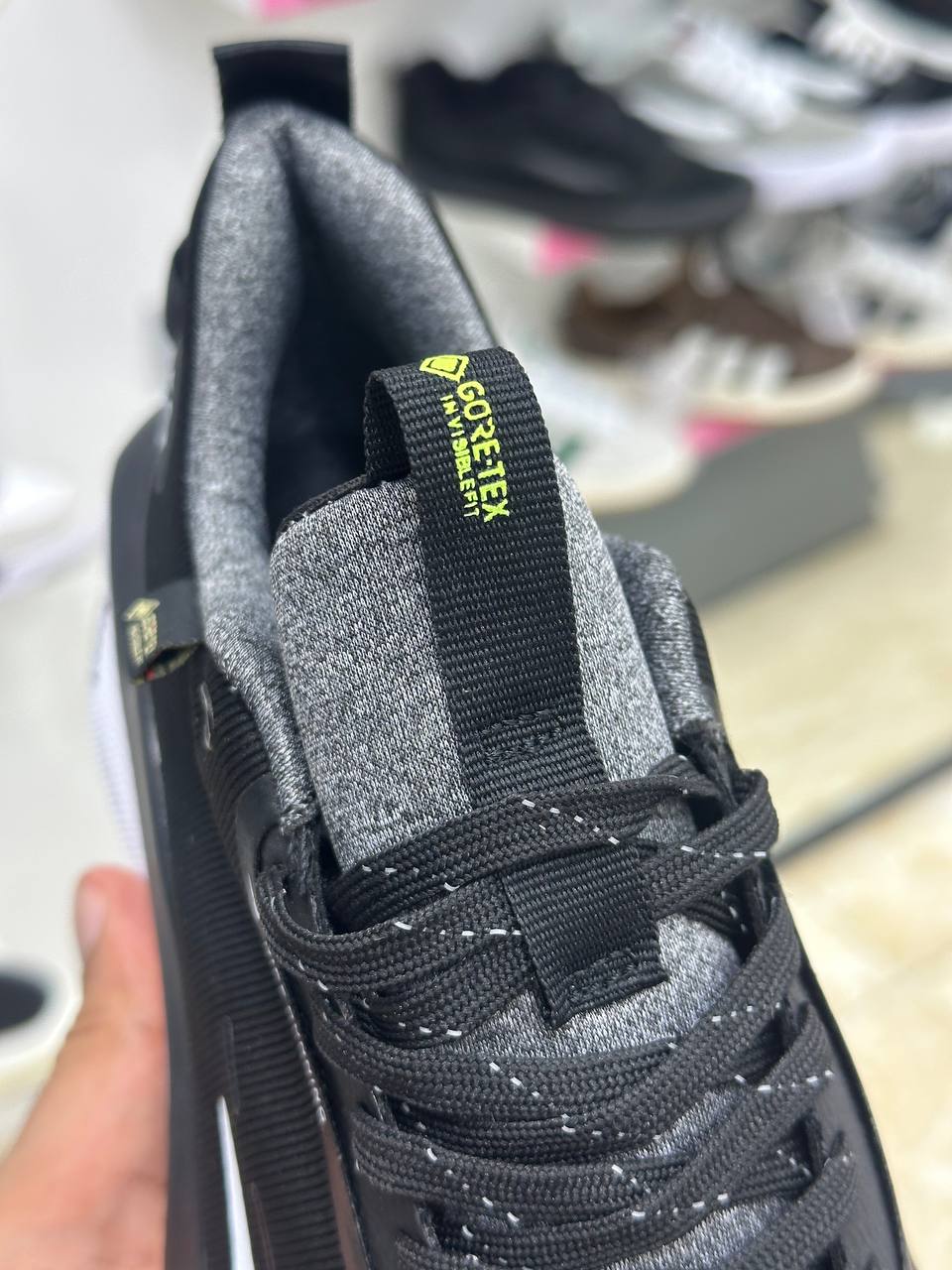 Nike ReactX Infinity Run 4 GORE-TEX black white
