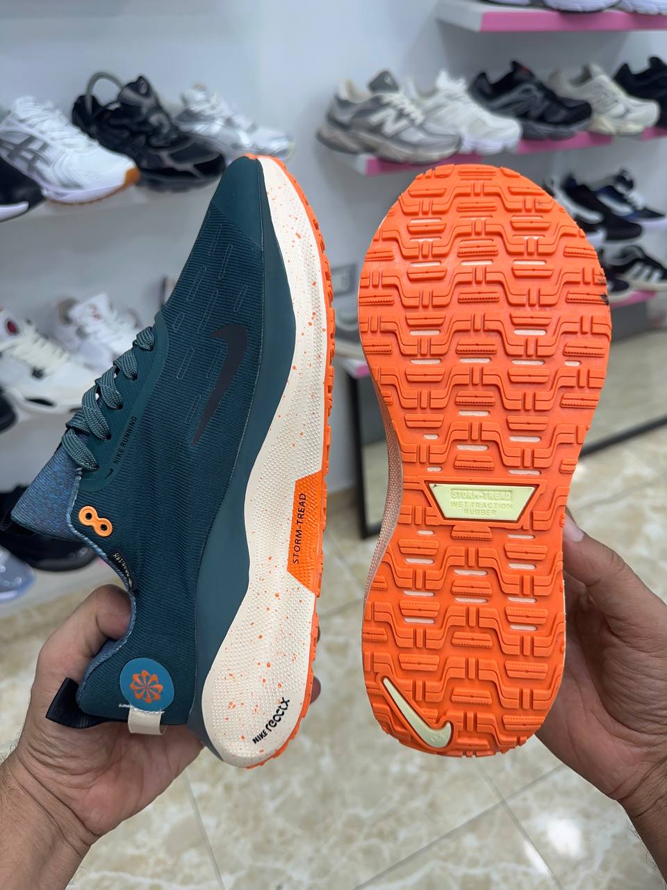 Nike ReactX Infinity Run 4 GORE-TEX Deep Jungle Total Orange