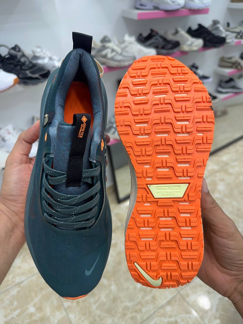Nike ReactX Infinity Run 4 GORE-TEX Deep Jungle Total Orange