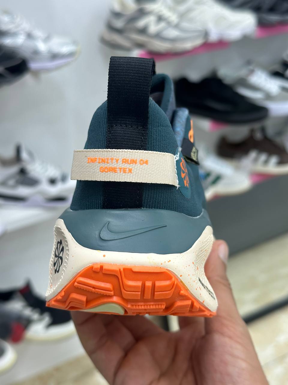 Nike ReactX Infinity Run 4 GORE-TEX Deep Jungle Total Orange