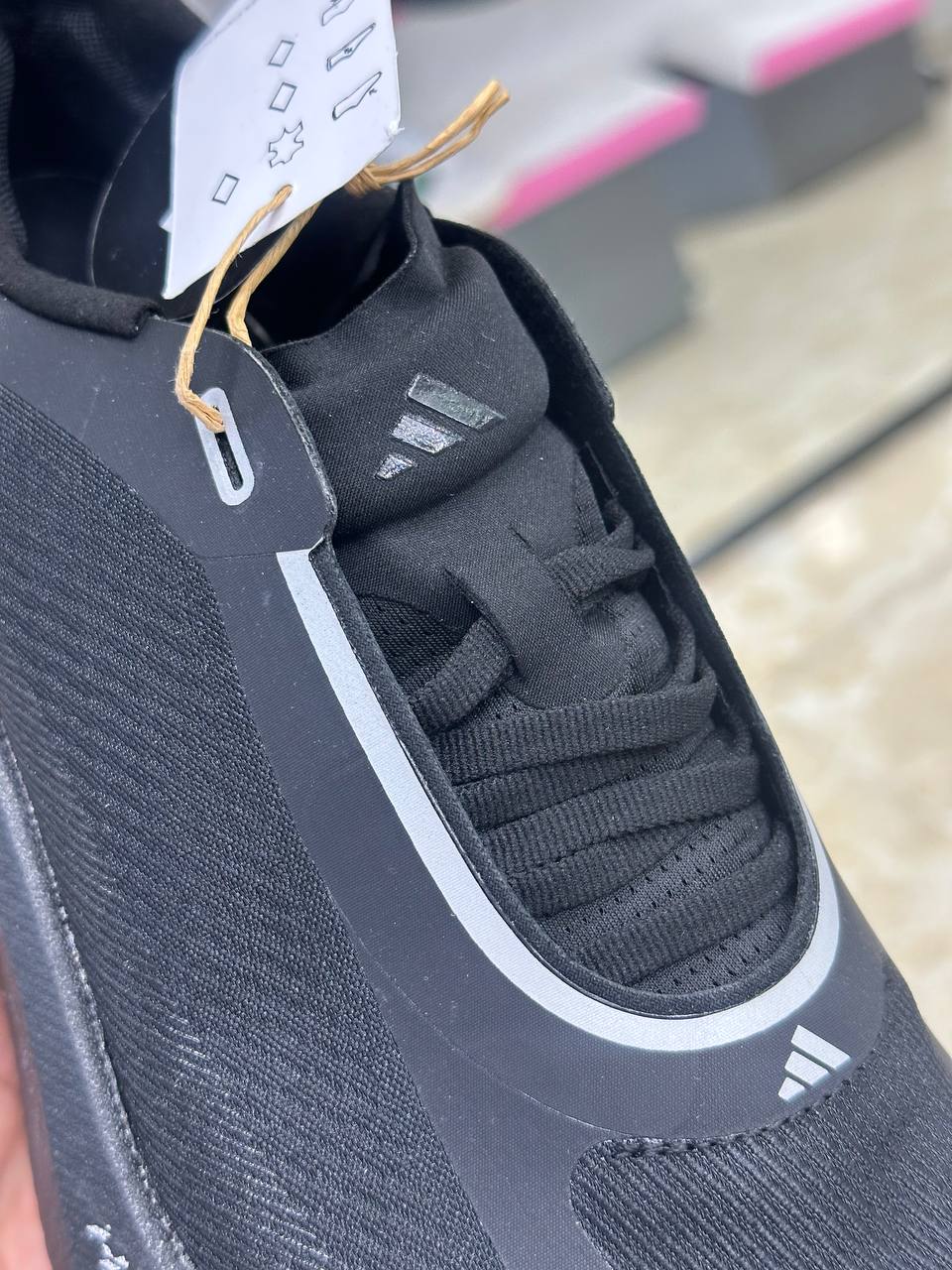 Adidas HYPERBOOST EDGE Running BLACK white Accents
