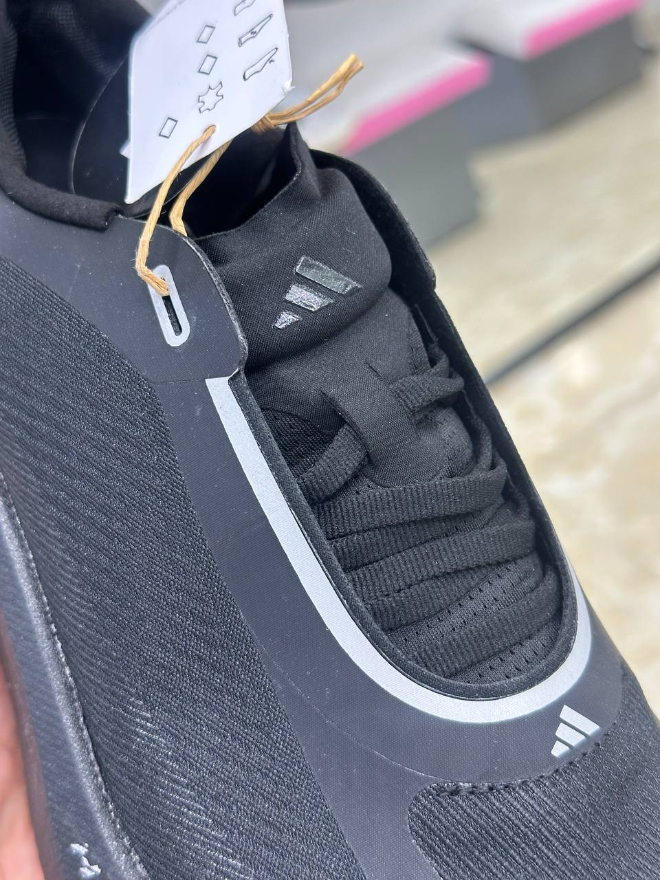 Adidas HYPERBOOST EDGE Running BLACK white Accents