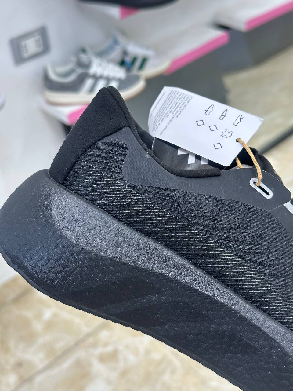 Adidas HYPERBOOST EDGE Running BLACK white Accents
