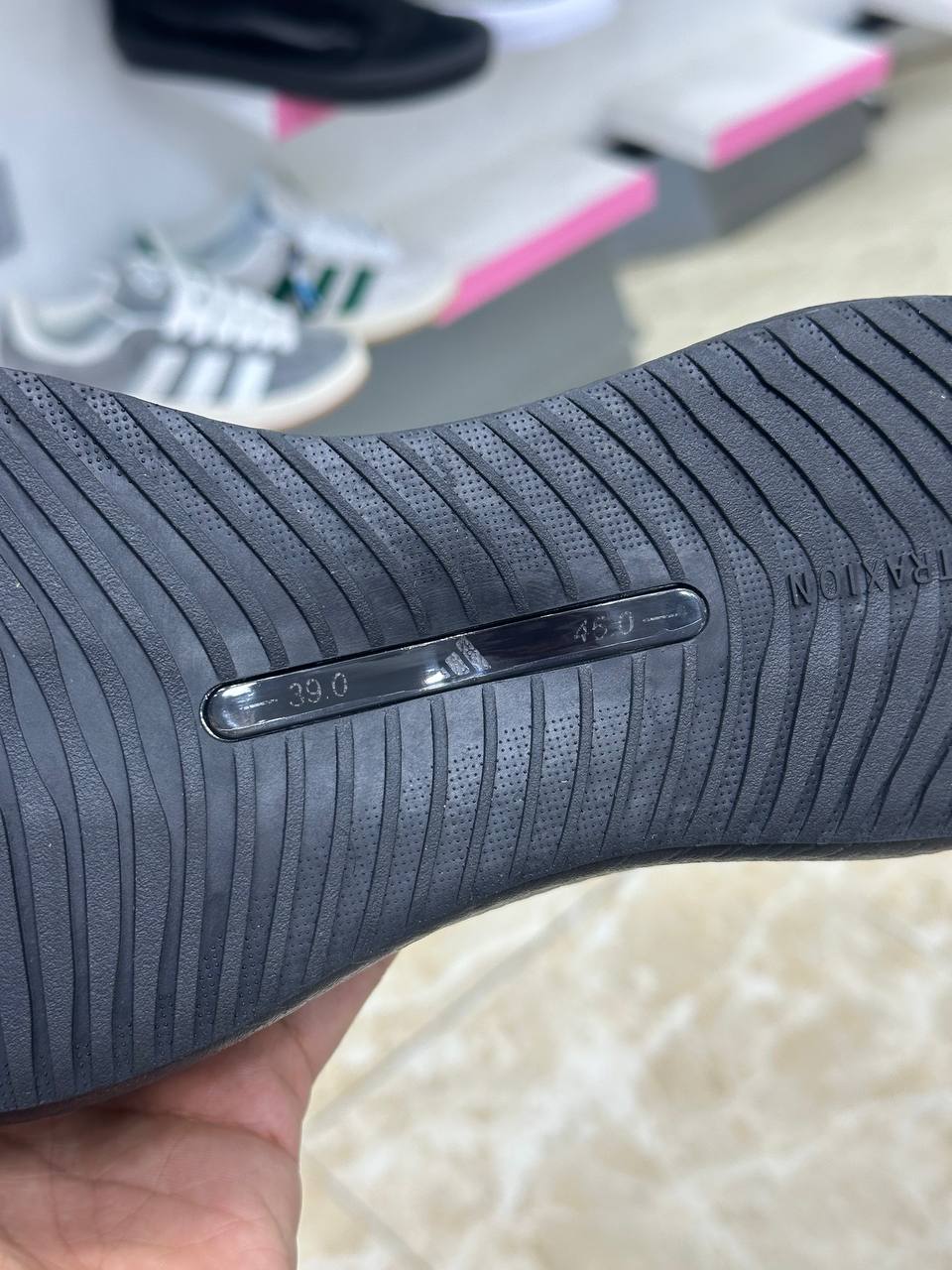 Adidas HYPERBOOST EDGE Running BLACK white Accents