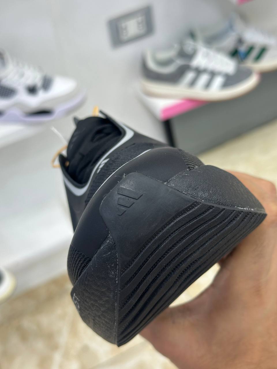 Adidas HYPERBOOST EDGE Running BLACK white Accents