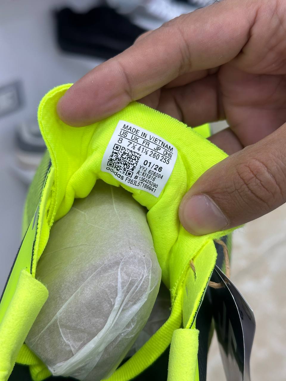 Adidas HYPERBOOST EDGE Running Yellow Grey black