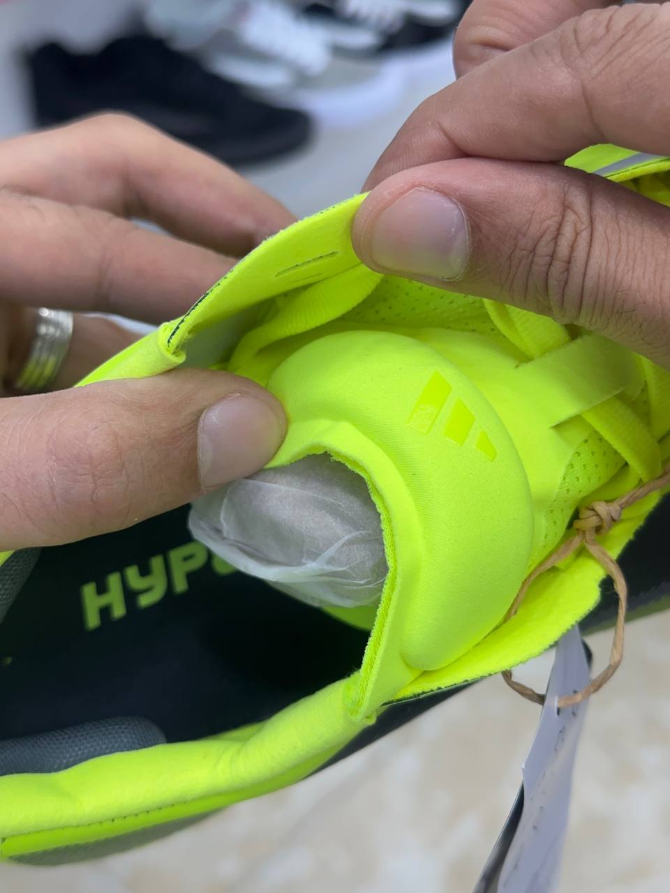 Adidas HYPERBOOST EDGE Running Yellow Grey black