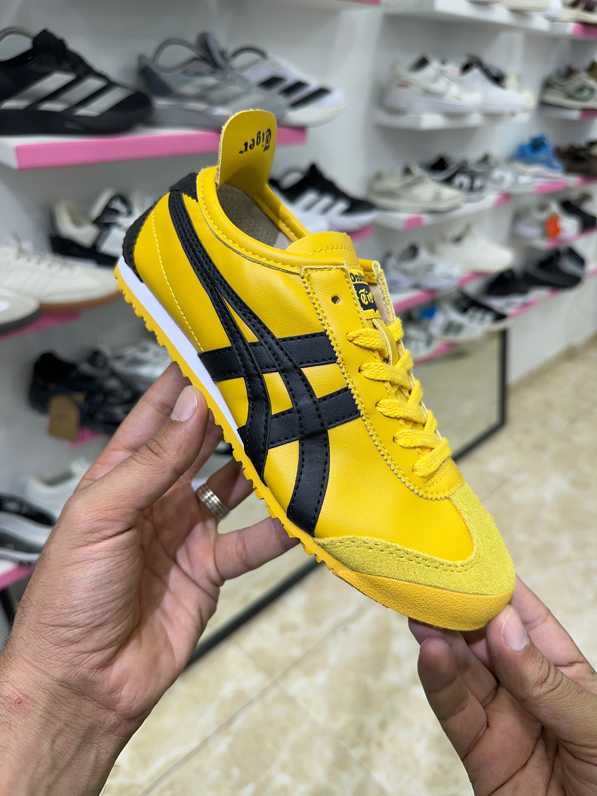 Onitsuka Tiger Mexico 66 Kill Bill