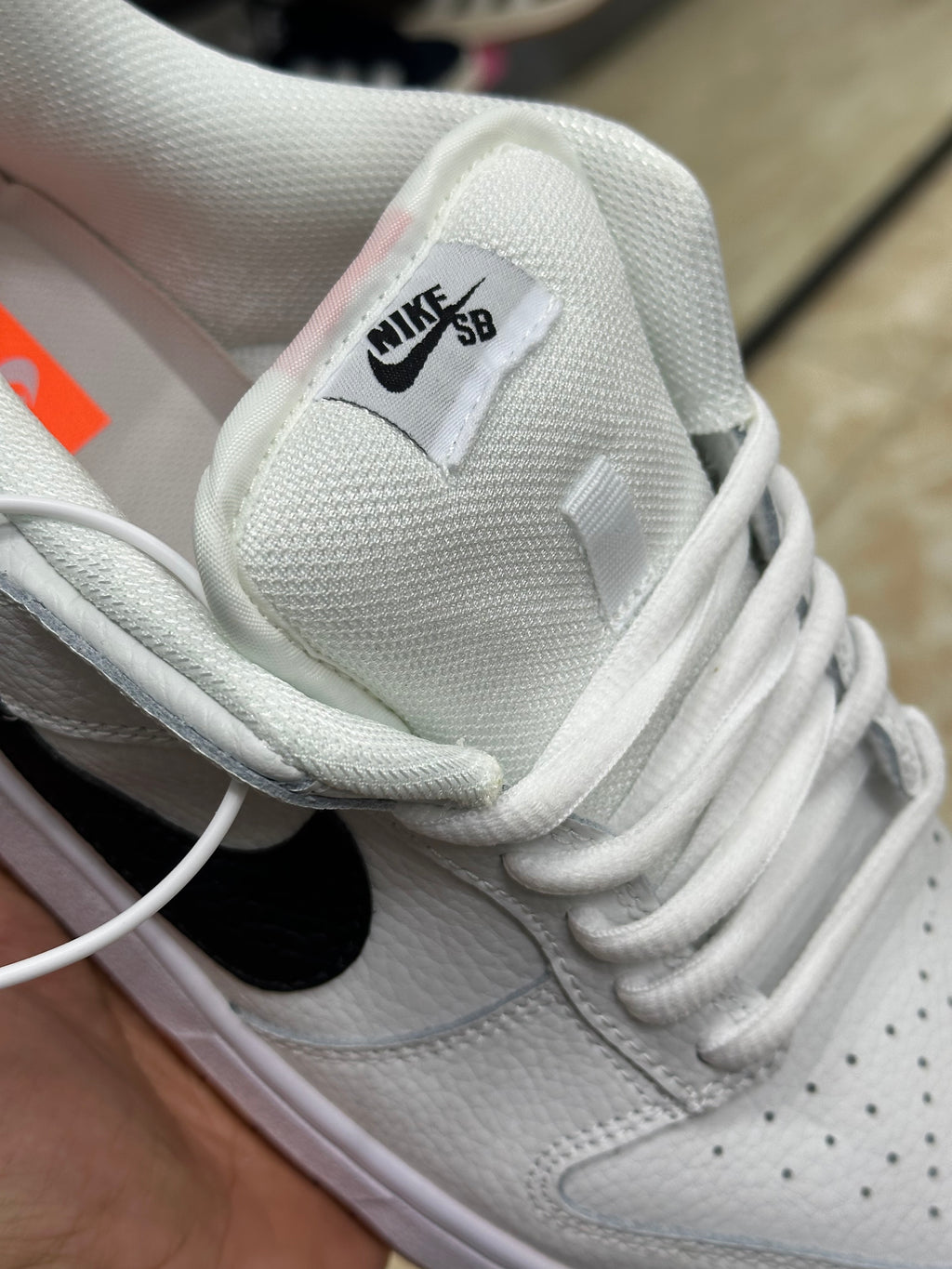 Nike SB White Gum