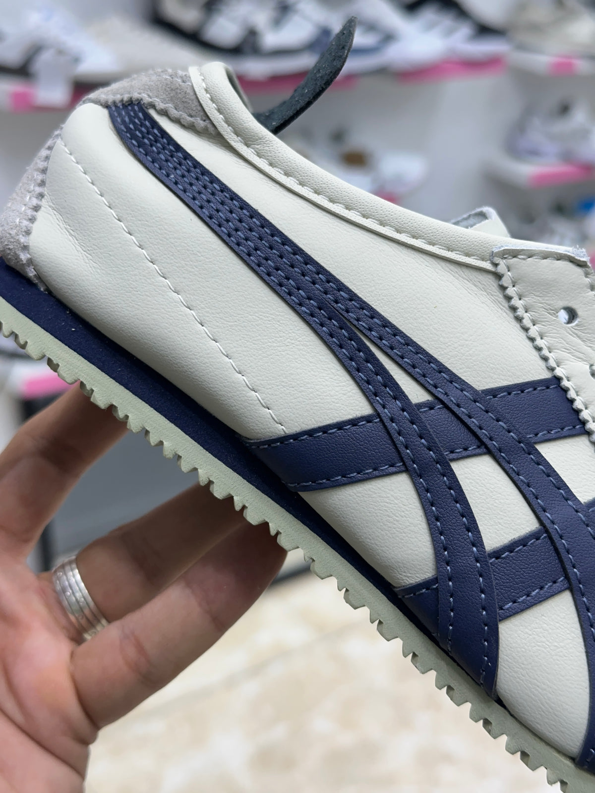 Onitsuka Tiger Mexico 66 Off-White NAVY