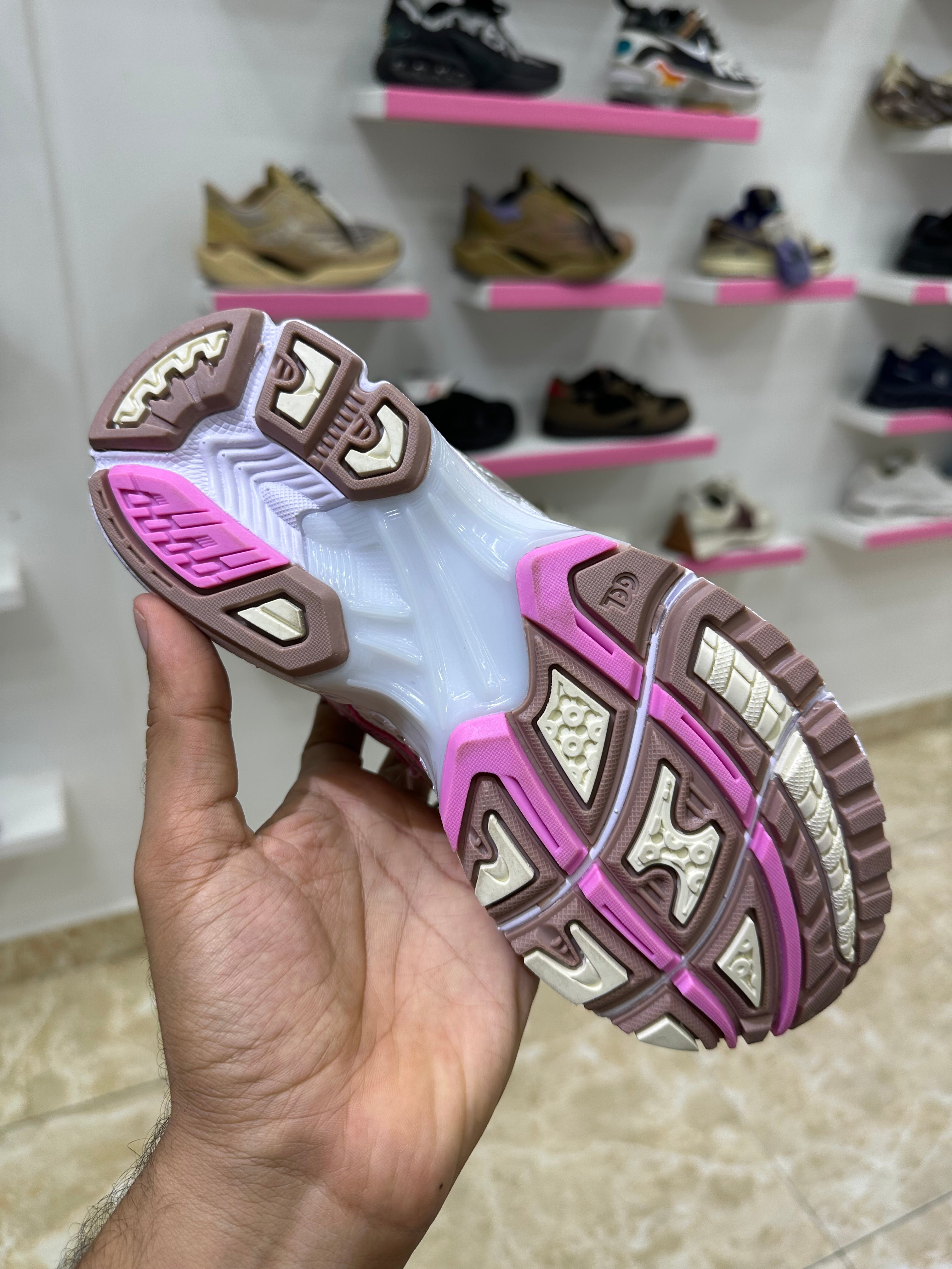 Asics Gel-Kayano "Pink Silver"