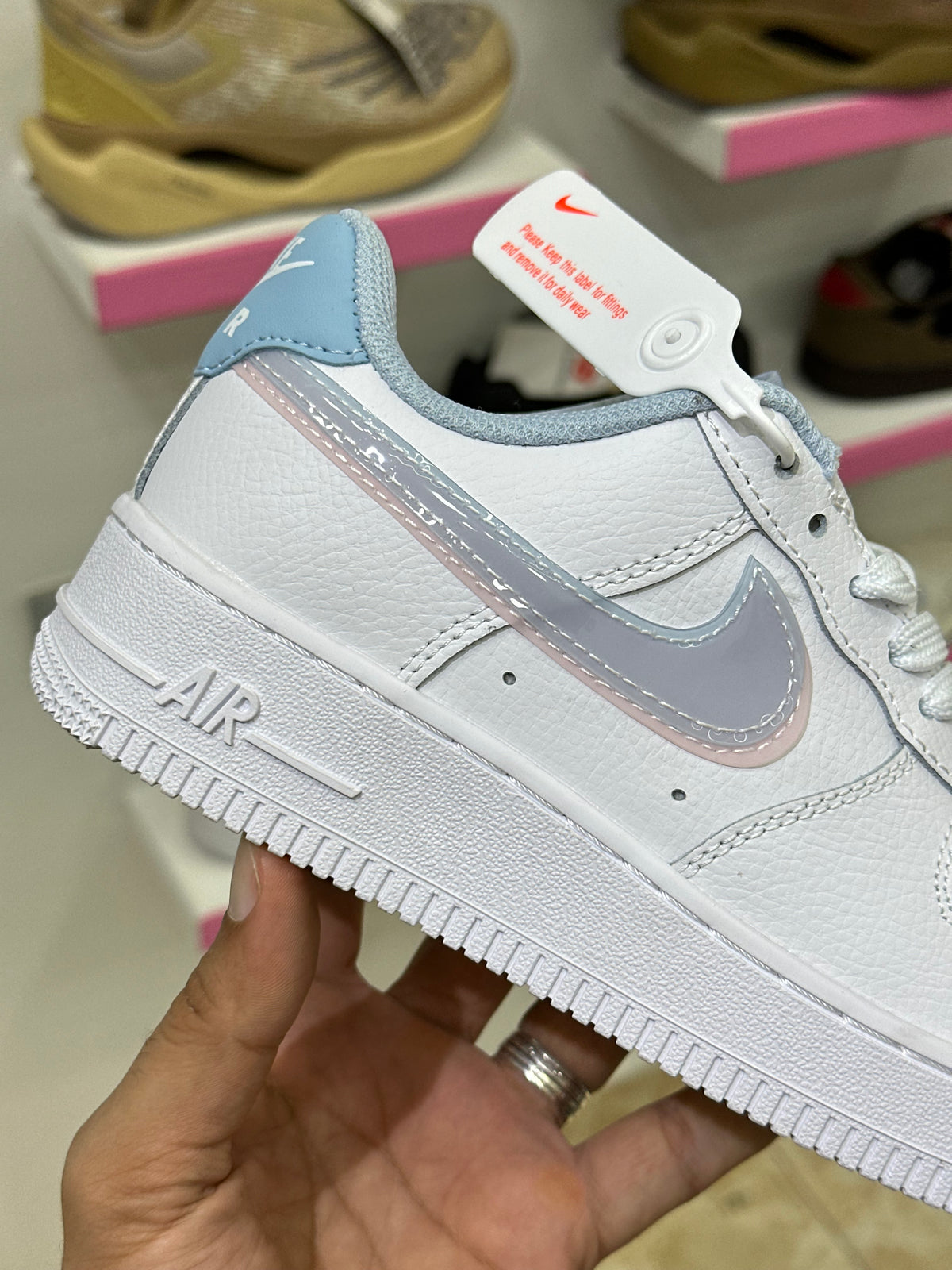 Air Force 1 low “Double Swoosh”