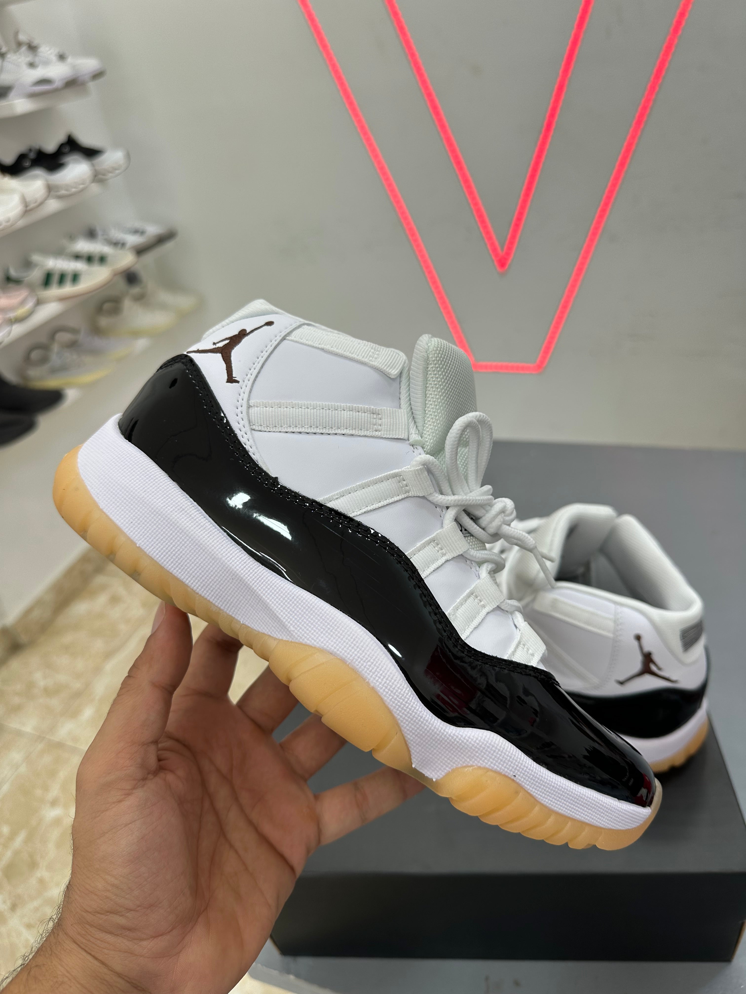 Jordan 11 “White"