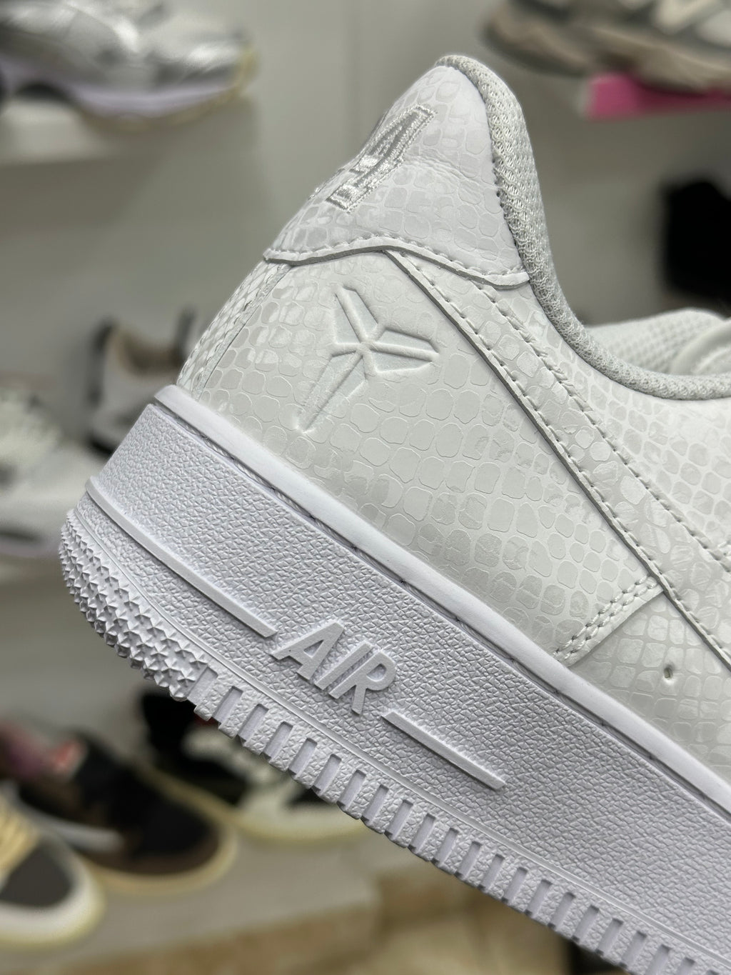 Nike Air Force 1 LOW Triple WHITE Kobe Bryant