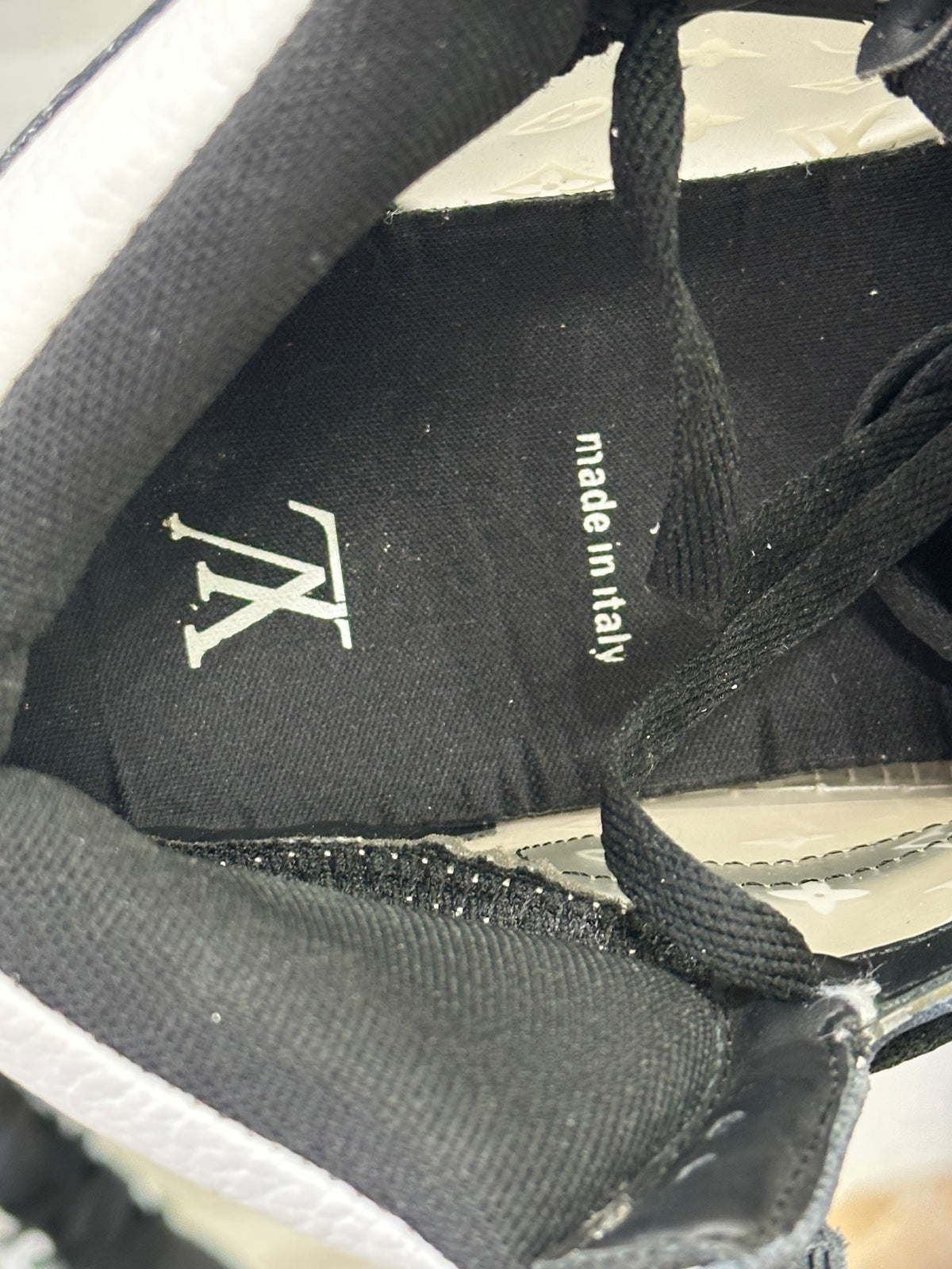 Jordan 1 Louis Vuitton