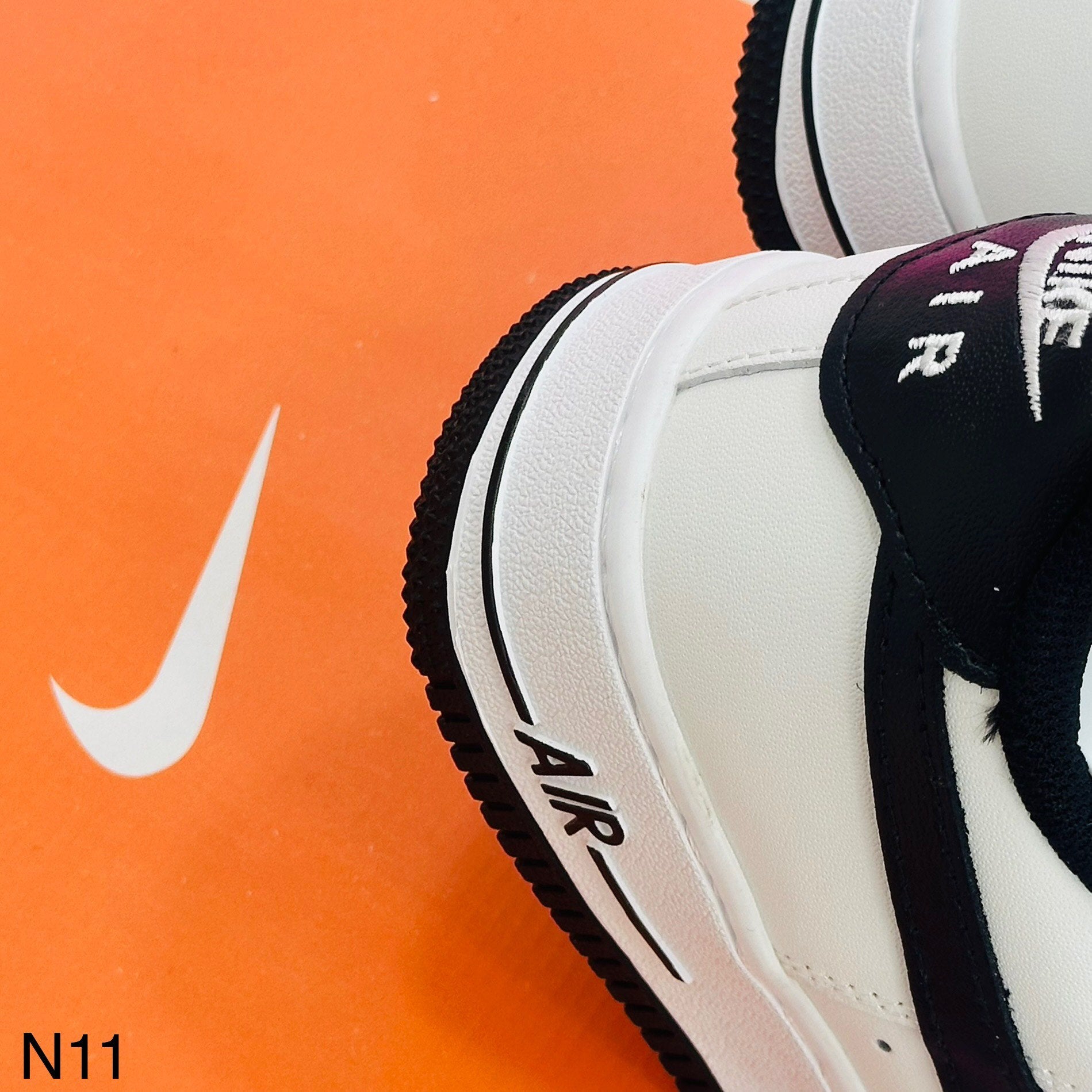 Air Force 1 low “White Black”