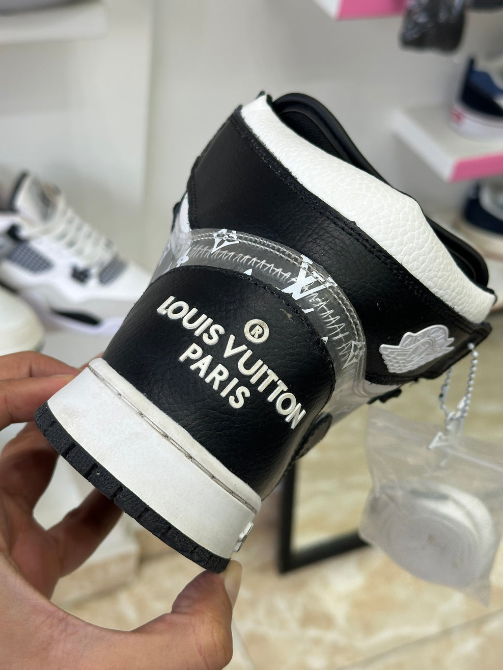 Jordan 1 Louis Vuitton