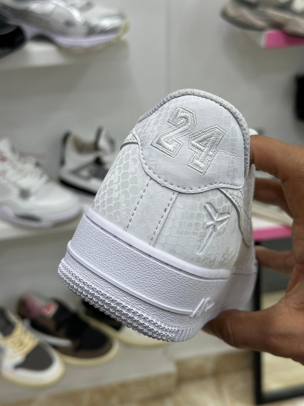 Nike Air Force 1 LOW Triple WHITE Kobe Bryant