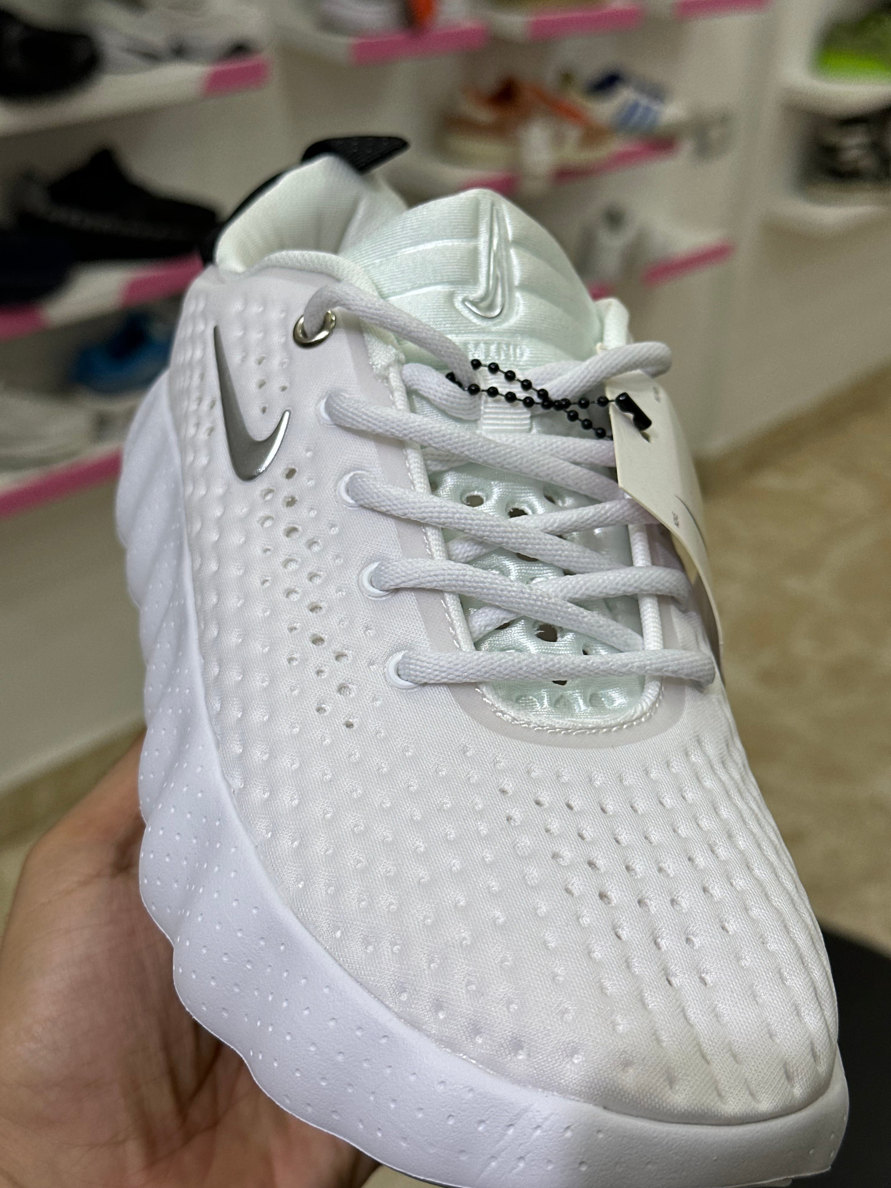 Nike Mind 002 “White Black”