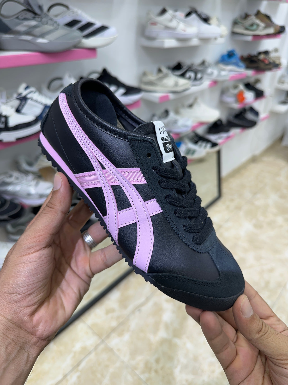 Onitsuka Tiger Mexico 66 Black Pink