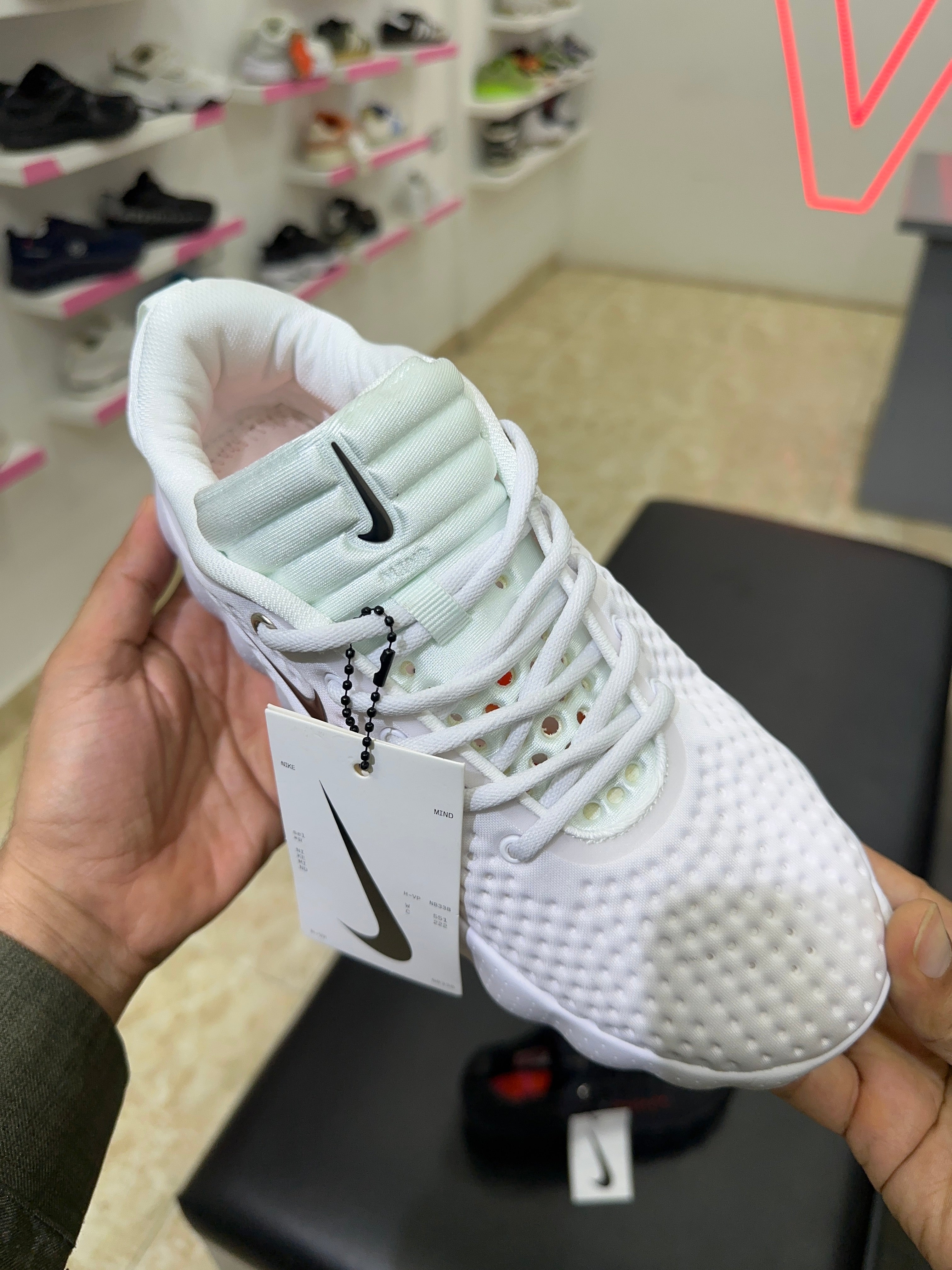Nike Mind Sneakers "White"