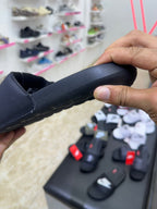 Nike Victori One (Nike Tick) - Black White T2