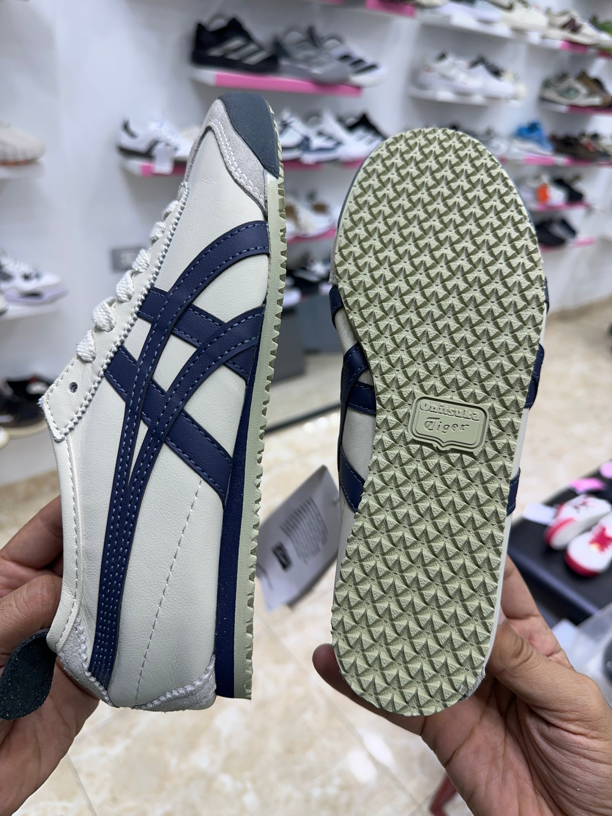 Onitsuka Tiger Mexico 66 Off-White NAVY