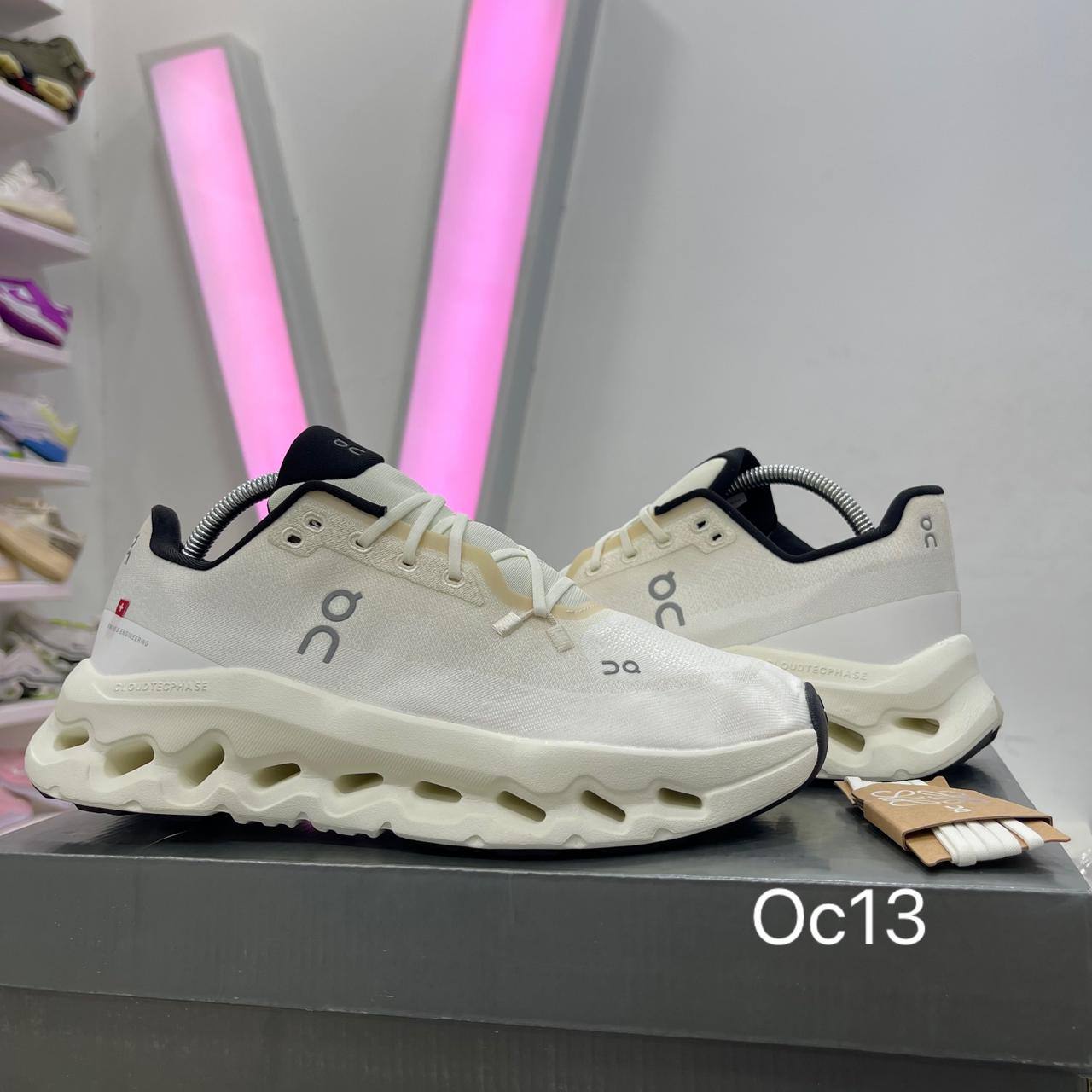 On Cloud CloudTilt  "Beige"