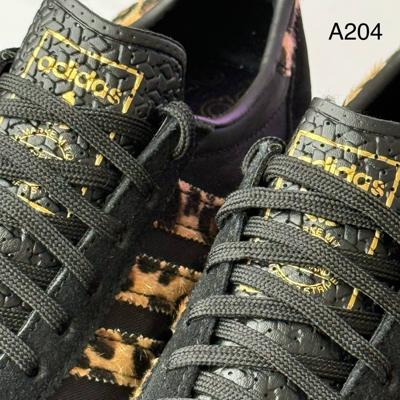 Adidas SL.72 "Black Tiger"