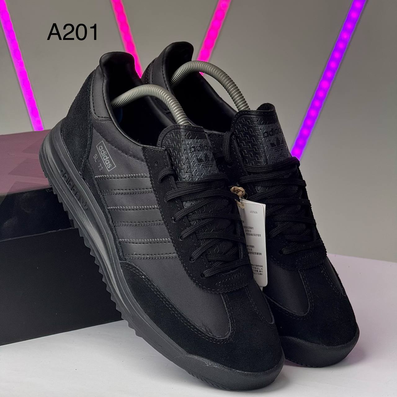 Adidas SL.72 "Black"