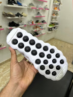 Nike Mind 002 “White Black”