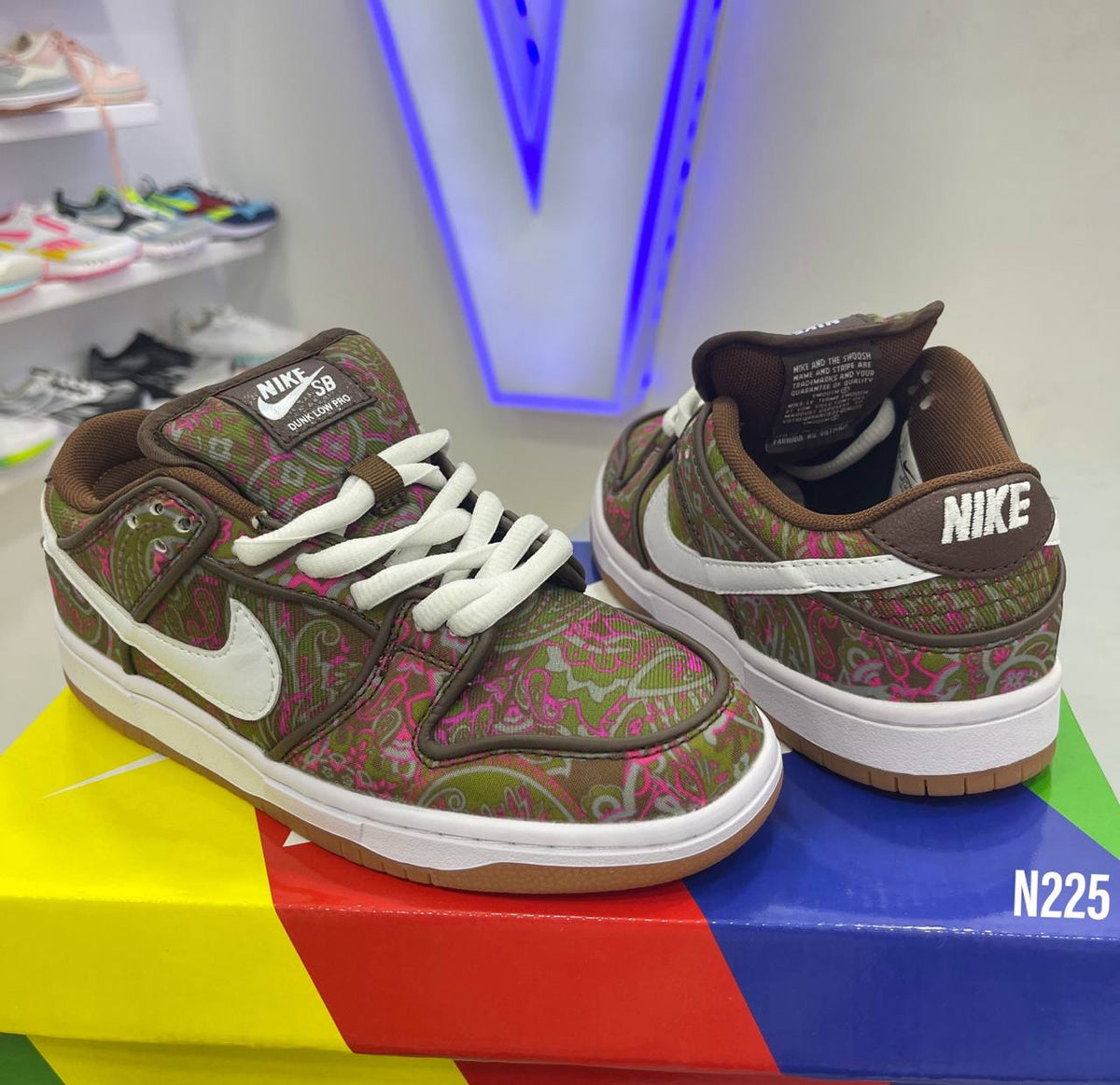 Nike SB Dink Low “Praisly Brown”