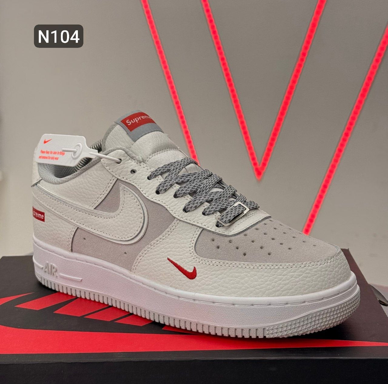 Air Force 1 low “Supreme”